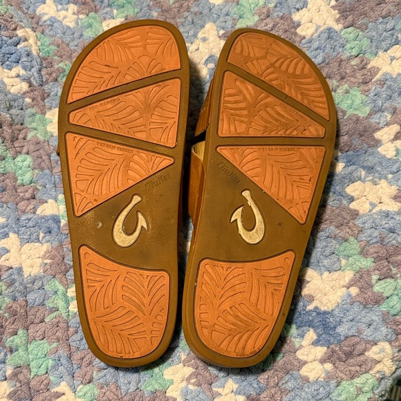 Olukai Tan Leather Slide Sandals with Floral Footbed - Picture 3 of 3